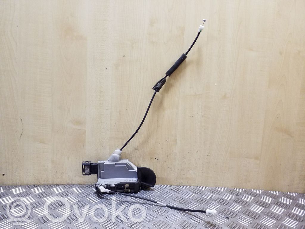 Peugeot 508 Front door lock 