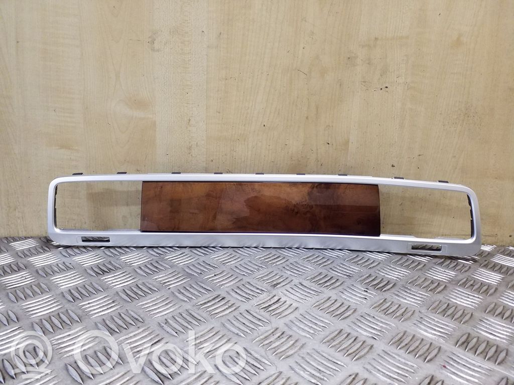 Volkswagen Touareg II Rivestimento del pannello 