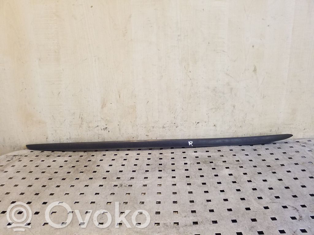 Volkswagen Touareg II Rivestimento parabrezza