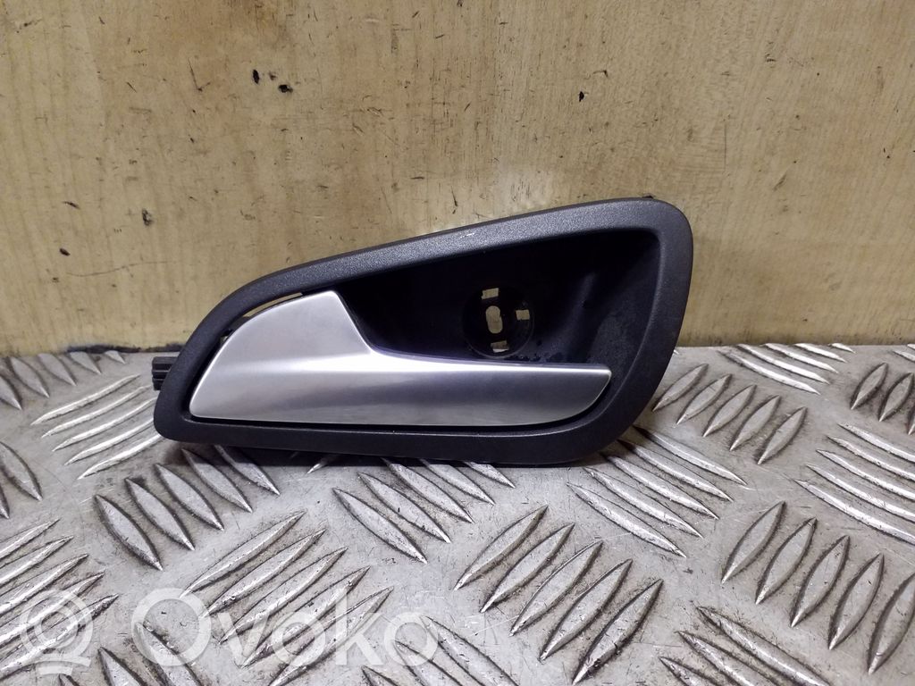 Ford Focus Front door interior handle 
