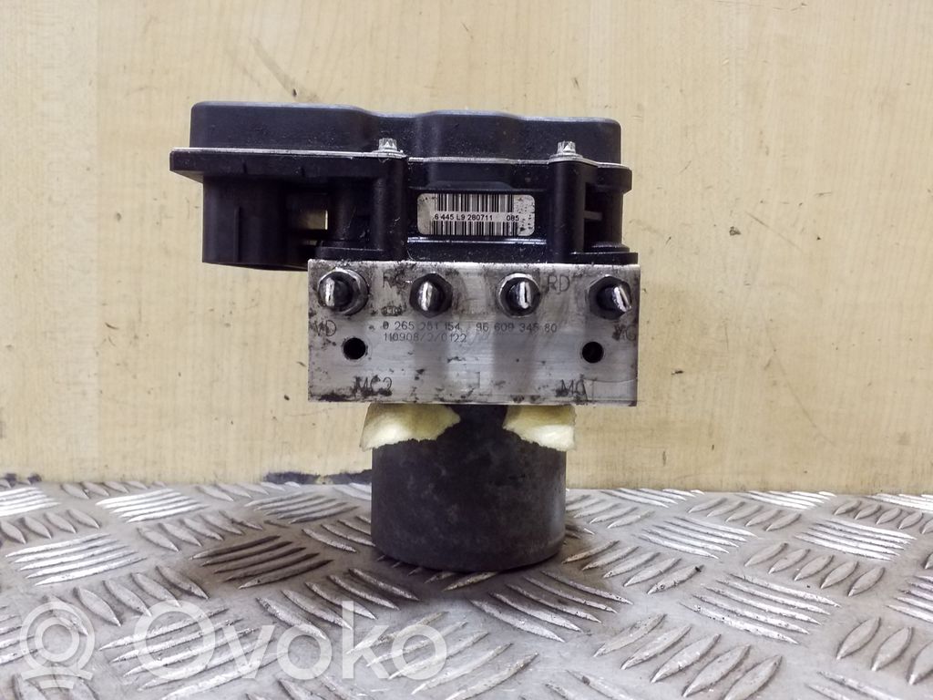 Citroen C4 I Picasso ABS Pump 
