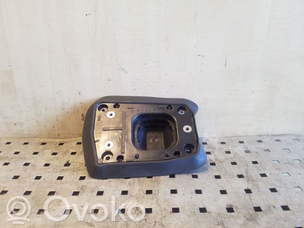 BMW X3 E83 Gear shift cable bracket 