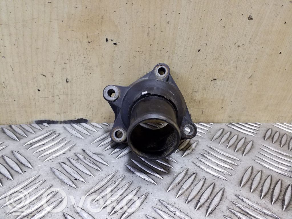 Toyota Avensis T270 Termostat/carcasă termostat 