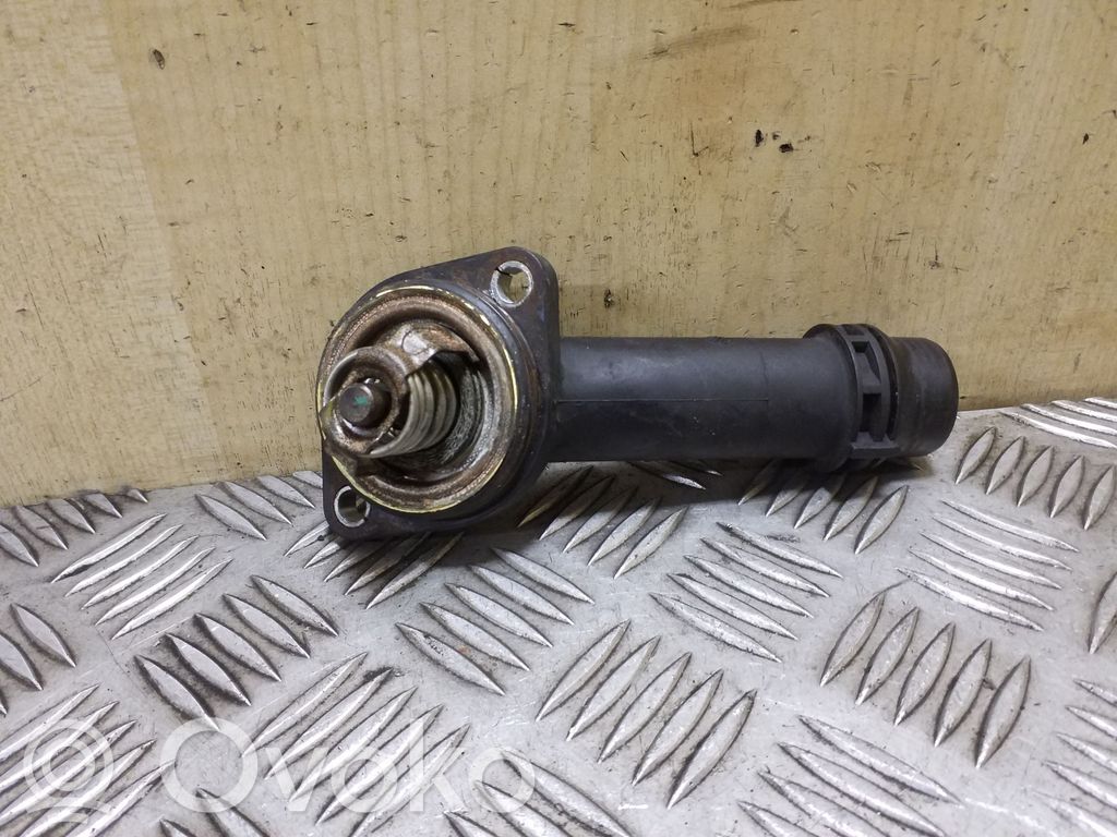 Audi A6 S6 C6 4F Termostaatin kotelo 