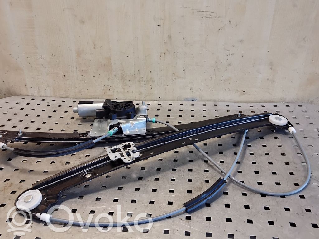 Regulador de puerta delantera con motor