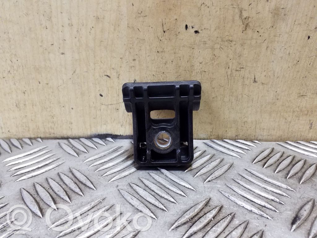 Chevrolet Orlando Suport radiator 