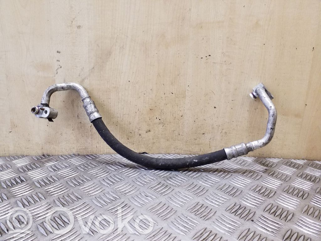 Ilmastointilaitteen putki (A/C)   1K0820721C