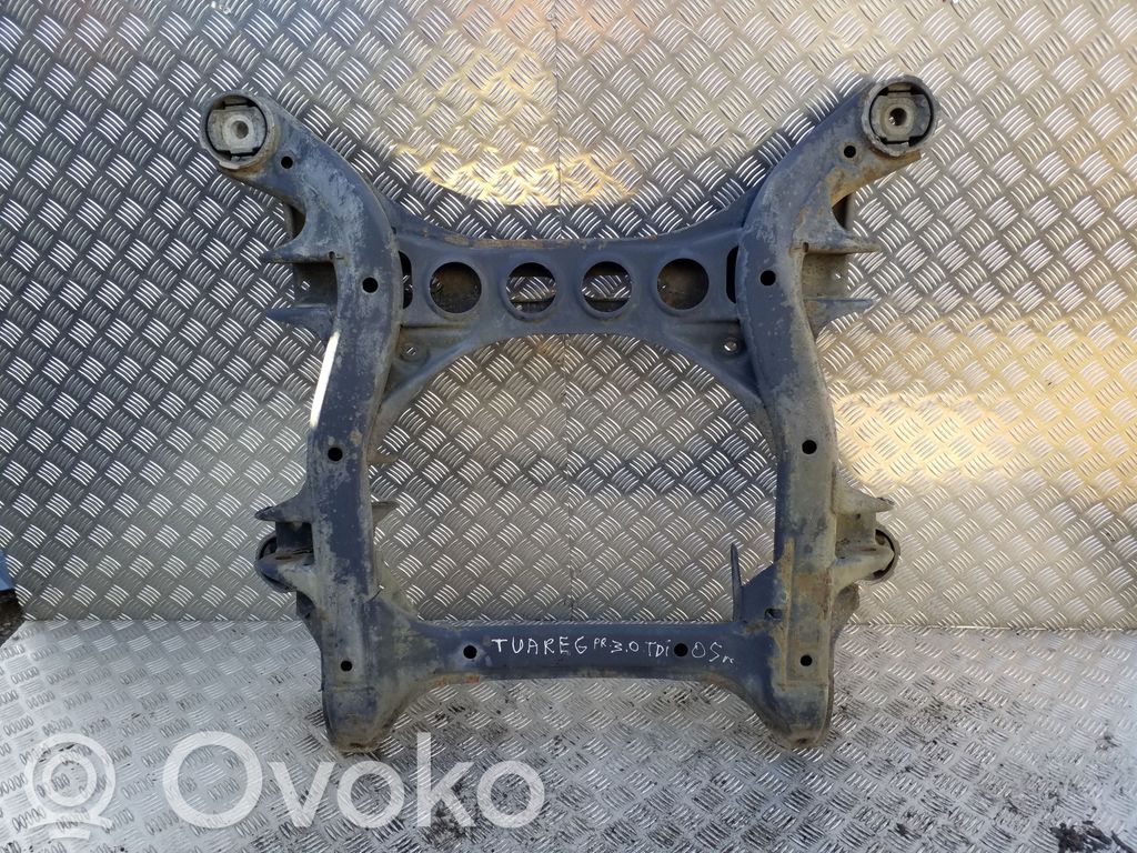 Volkswagen Touareg I Achsträger vorne 