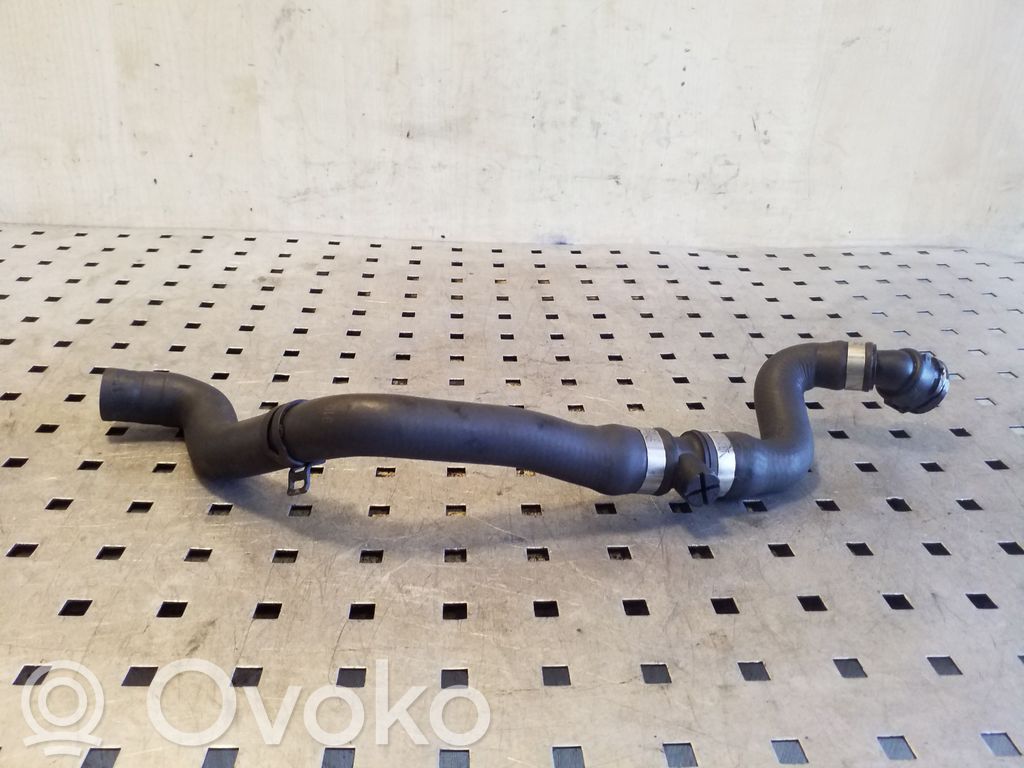 BMW X3 E83 Engine coolant pipe/hose 