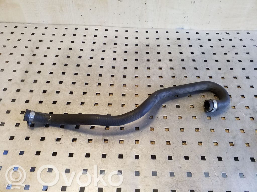 Engine coolant pipe/hose   8409064