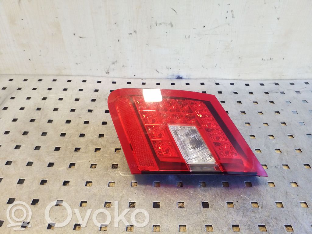 Mercedes-Benz E W212 Luci posteriori del portellone del bagagliaio
