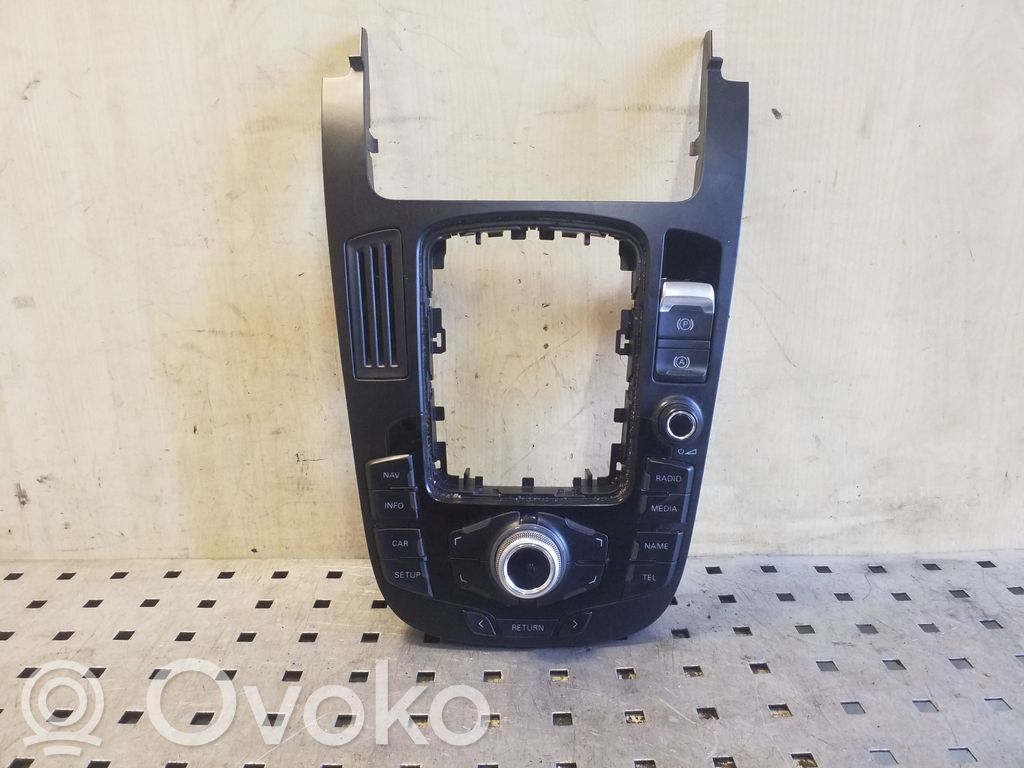 Panel radia   8T0919609WFX
