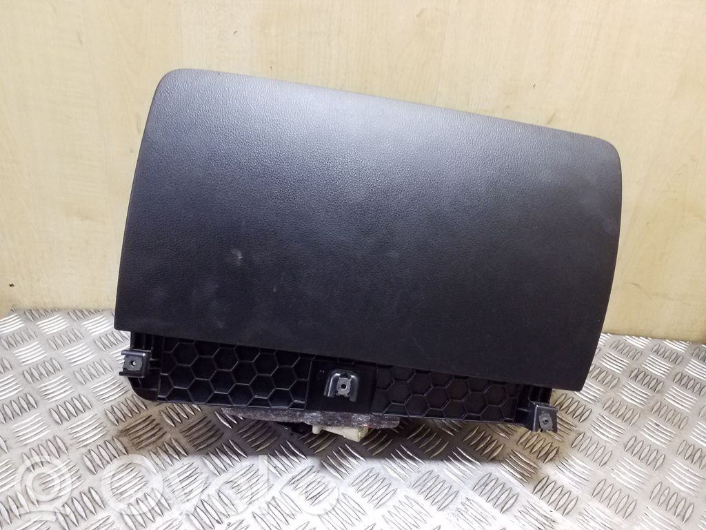 Audi Q7 4L Juego guantera 