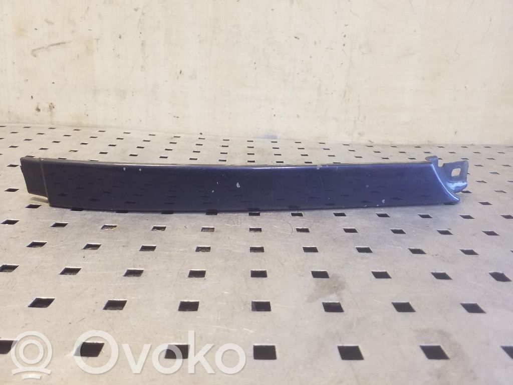 Audi A6 S6 C4 4A Listwa pod lampę przednią