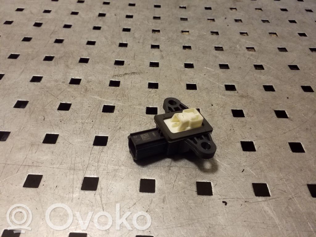 Sensor impacto/accidente para activar Airbag   BJ3214C676AA