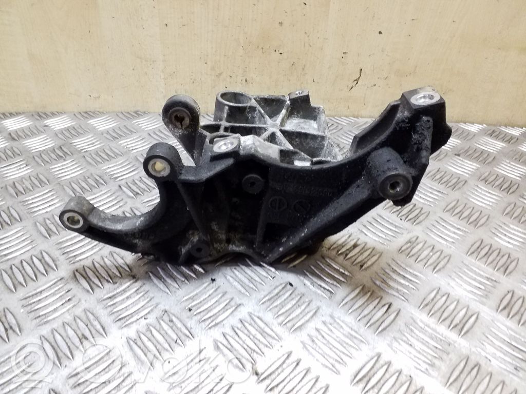 Audi A4 S4 B8 8K Power steering pump mounting bracket 