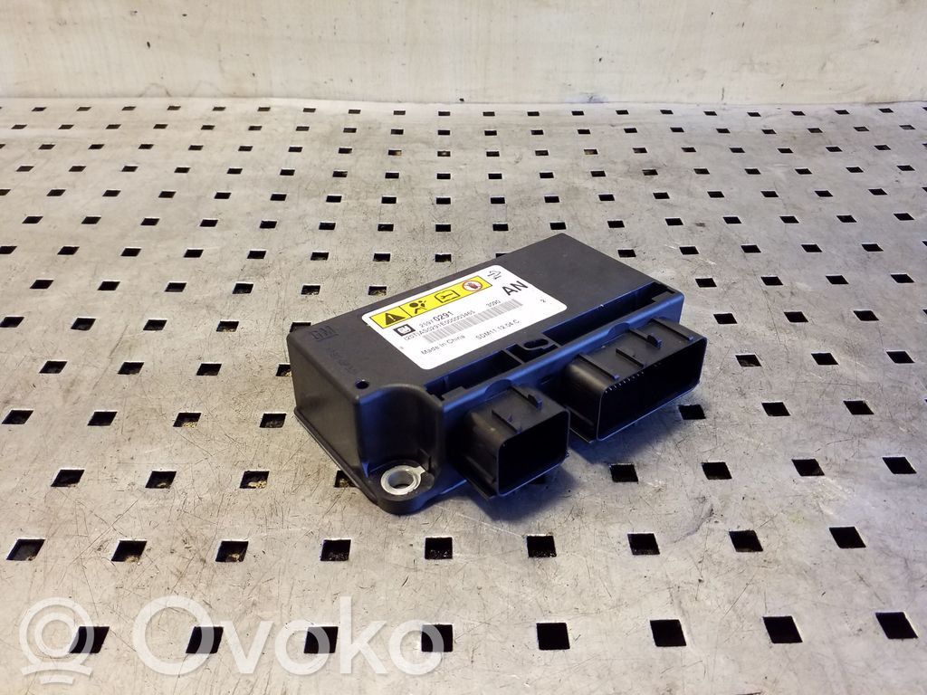 Chevrolet Captiva Airbag control unit/module 