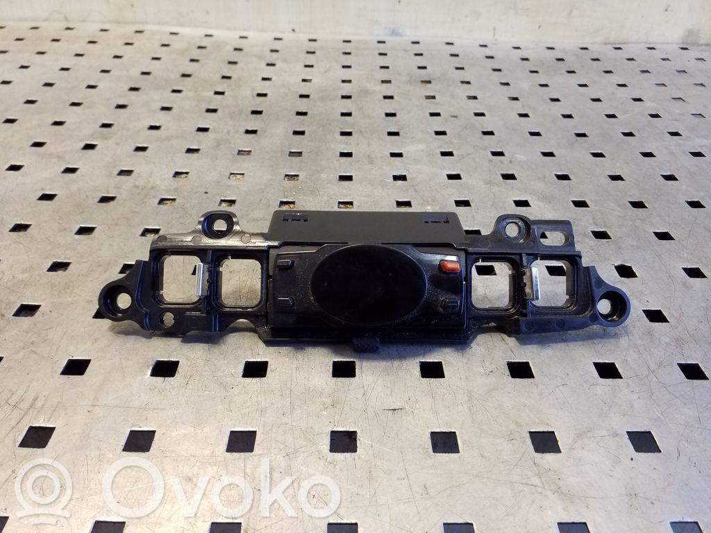 Chevrolet Captiva Clock 