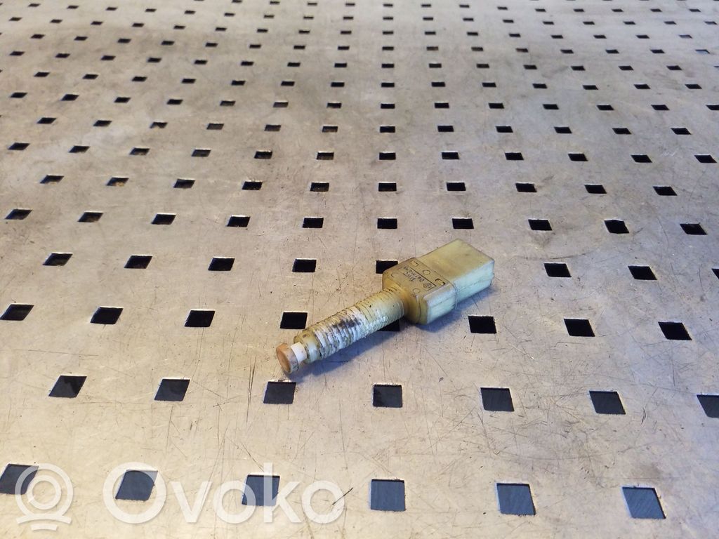 Sensor Bremspedal   443945515