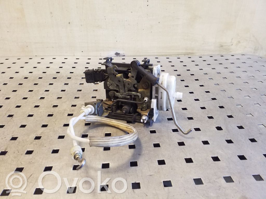 Etuoven lukko   4A0837016D