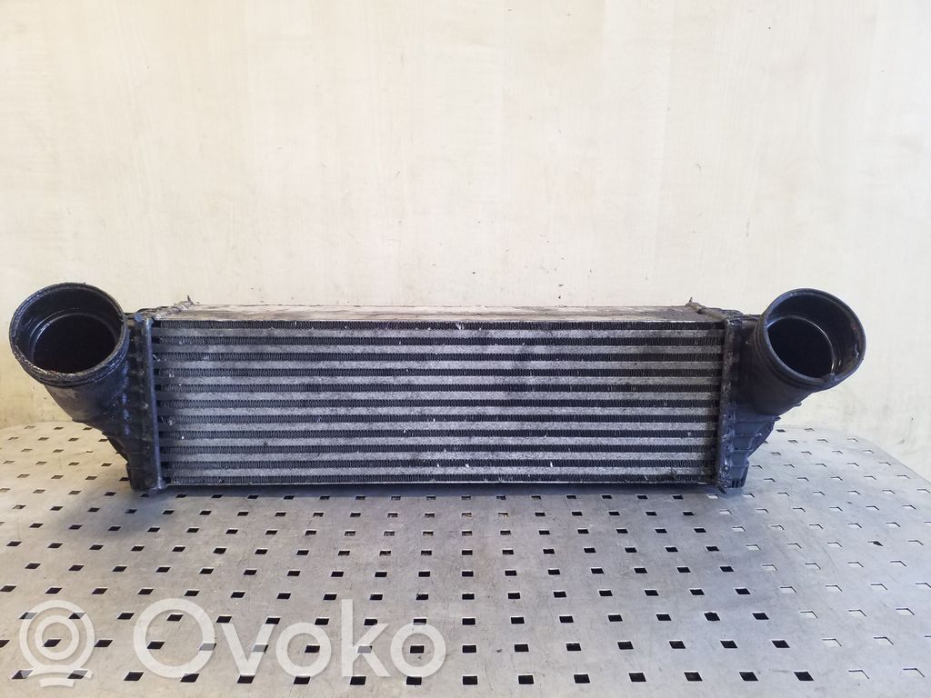 BMW X5 E70 Chłodnica powietrza doładowującego / Intercooler 