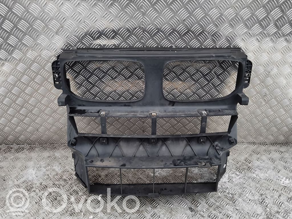 BMW X5 E70 Панель радиаторов 