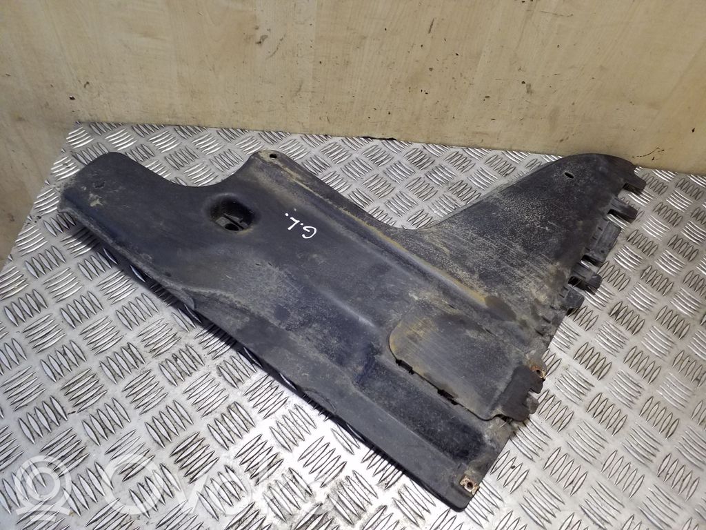 Volkswagen PASSAT B8 Capac/apărătoare spate inferioară 