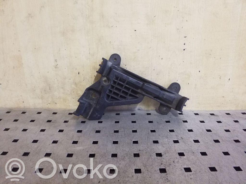 Audi A6 S6 C4 4A Suport montare bară spate