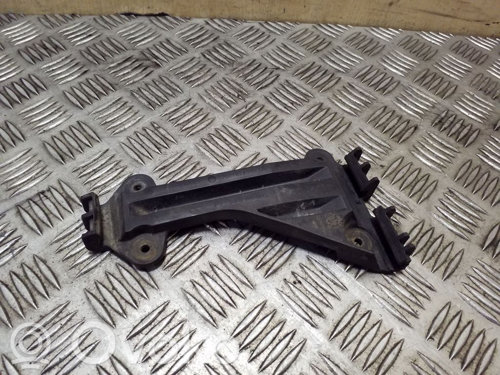 Audi A6 S6 C4 4A Front bumper mounting bracket 