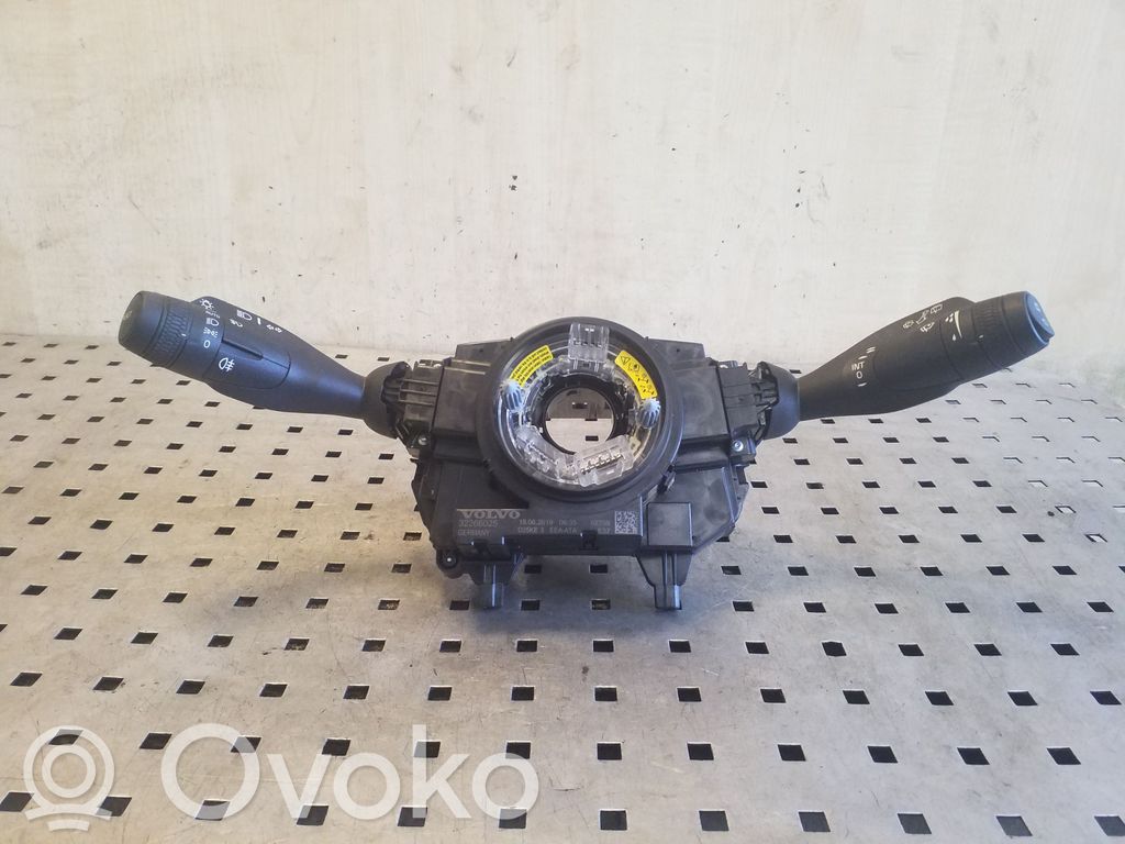Volvo XC90 Wiper turn signal indicator stalk/switch 
