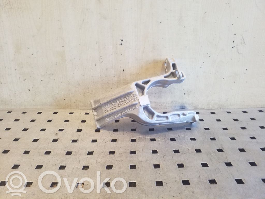 Volvo XC90 Soporte para la bomba de ABS 