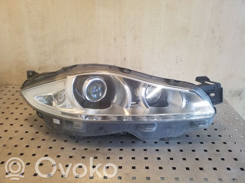 Jaguar XJL Far 