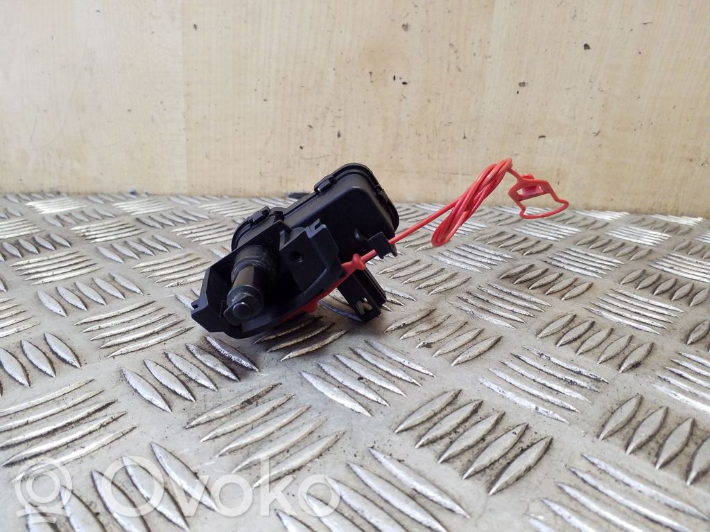Audi Q5 SQ5 8R Stellmotor Tankdeckel Tankklappe 