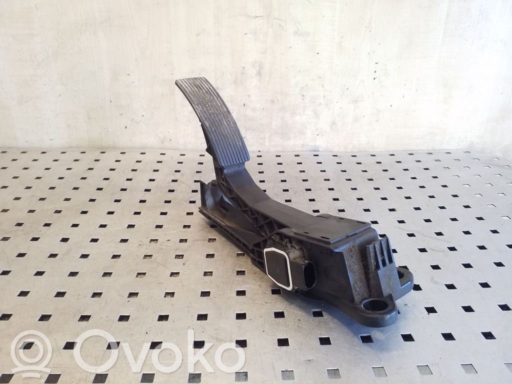Pedale dell’acceleratore   A1643000004