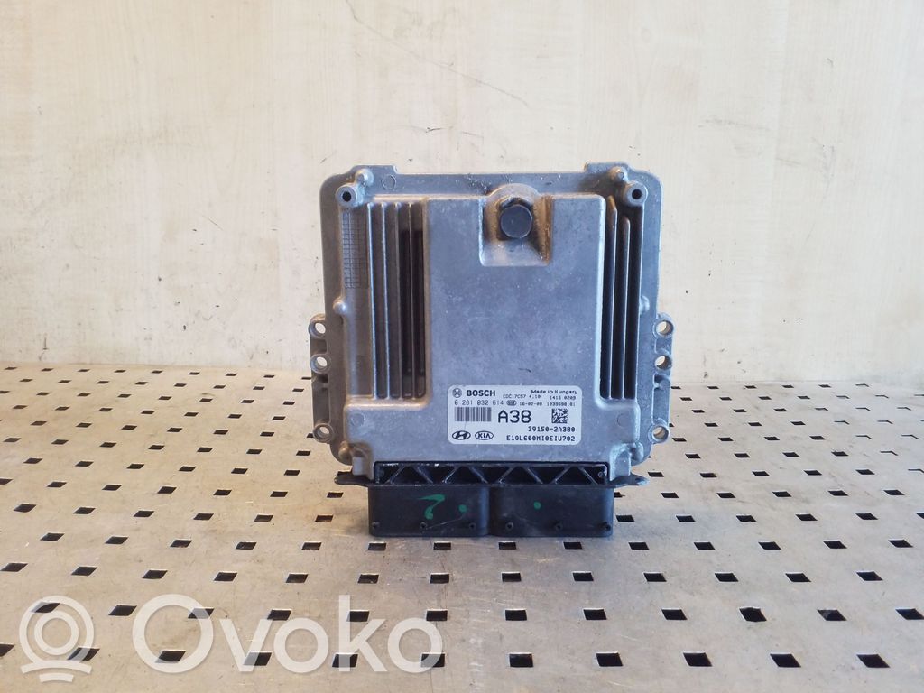 Engine control unit/module   391502A380,0281032614