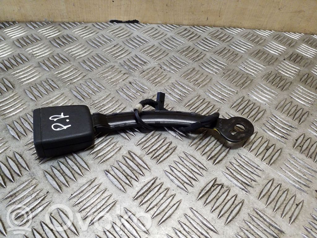 Volkswagen PASSAT B8 Hebilla del cinturón delantero