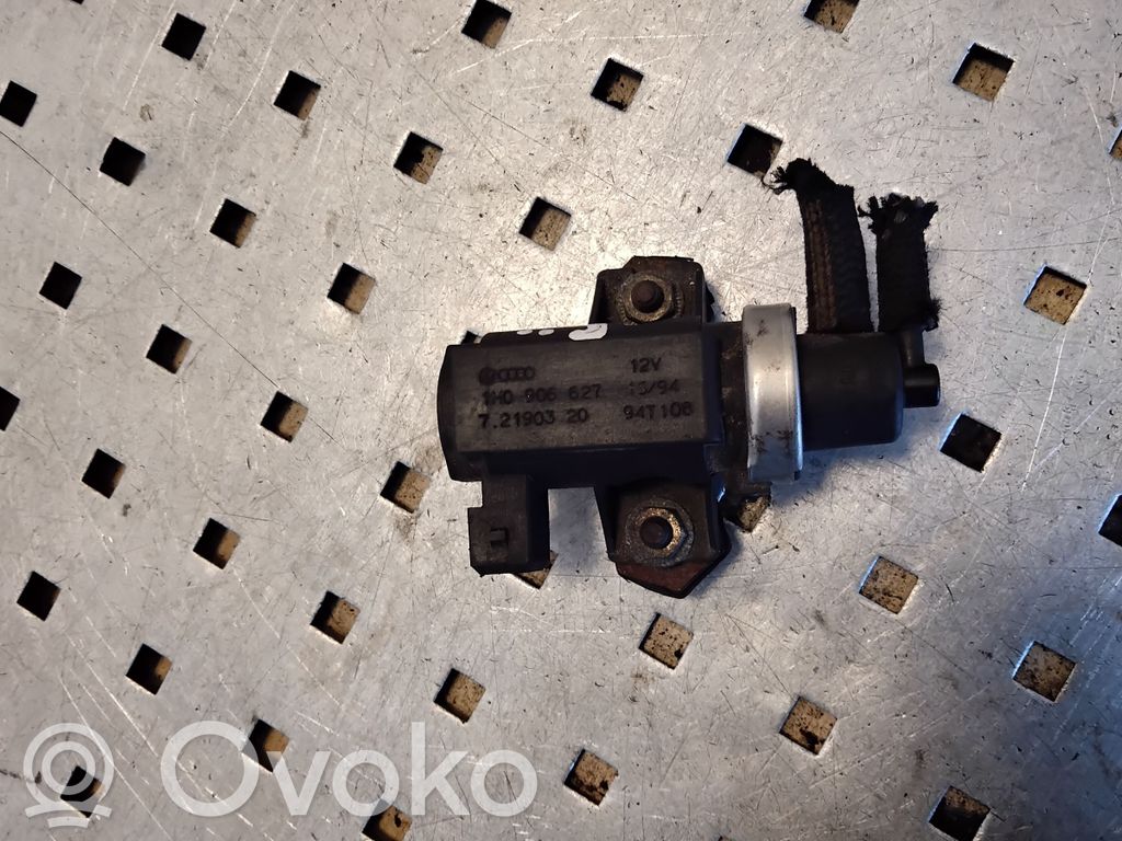Audi 80 90 S2 B4 Turboahtimen magneettiventtiili 