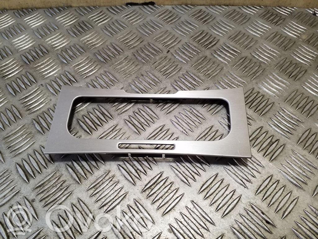 Volkswagen PASSAT CC Console centrale, commande chauffage/clim 
