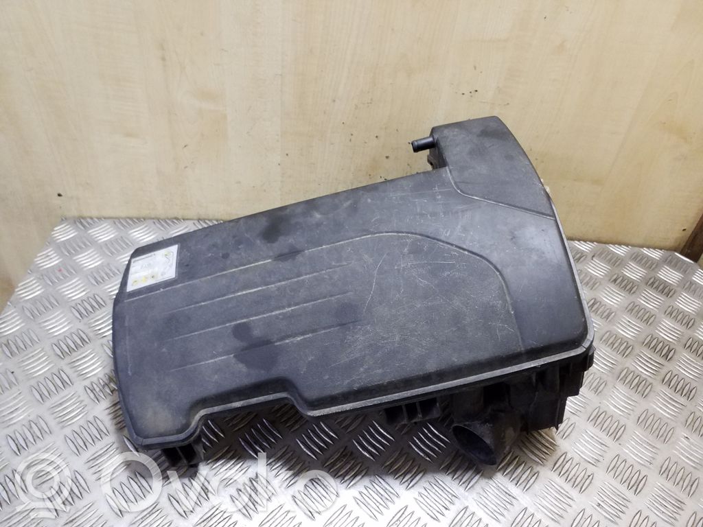 Dacia Sandero Luftfilterkasten 