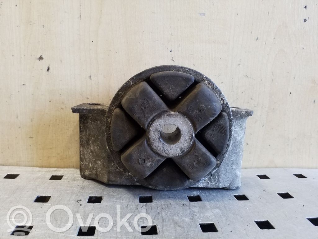 Audi 80 90 S2 B4 Gearbox mount 