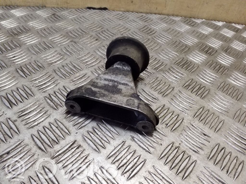 Audi 80 90 S2 B4 Engine mount bracket 