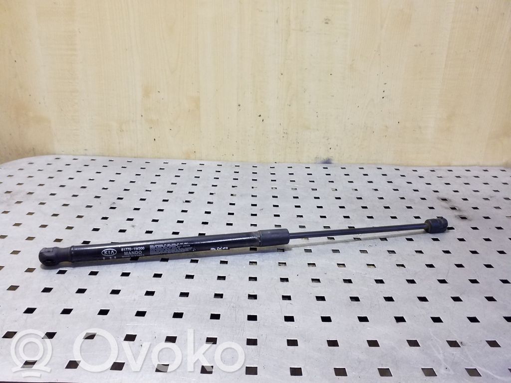 KIA Rio Tailgate/trunk strut/damper 