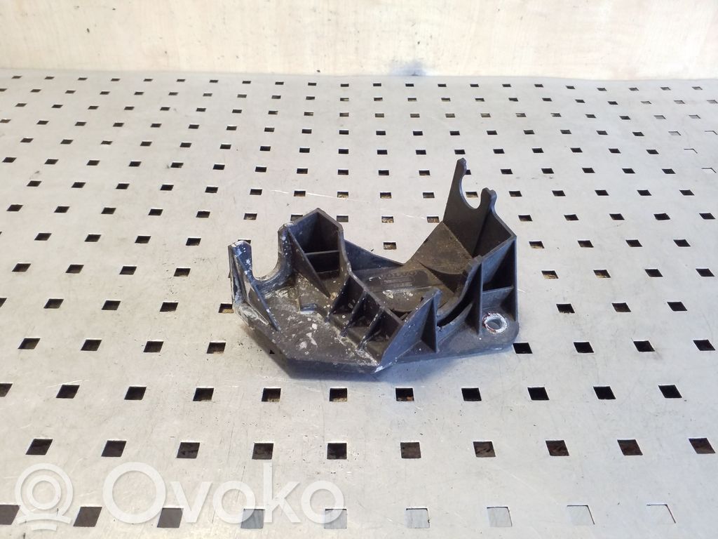 Volvo V50 Gear shift cable bracket 