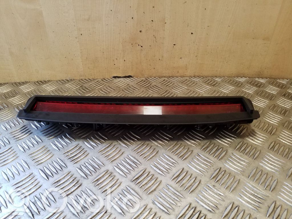 Tesla Model 3 Third/center stoplight 