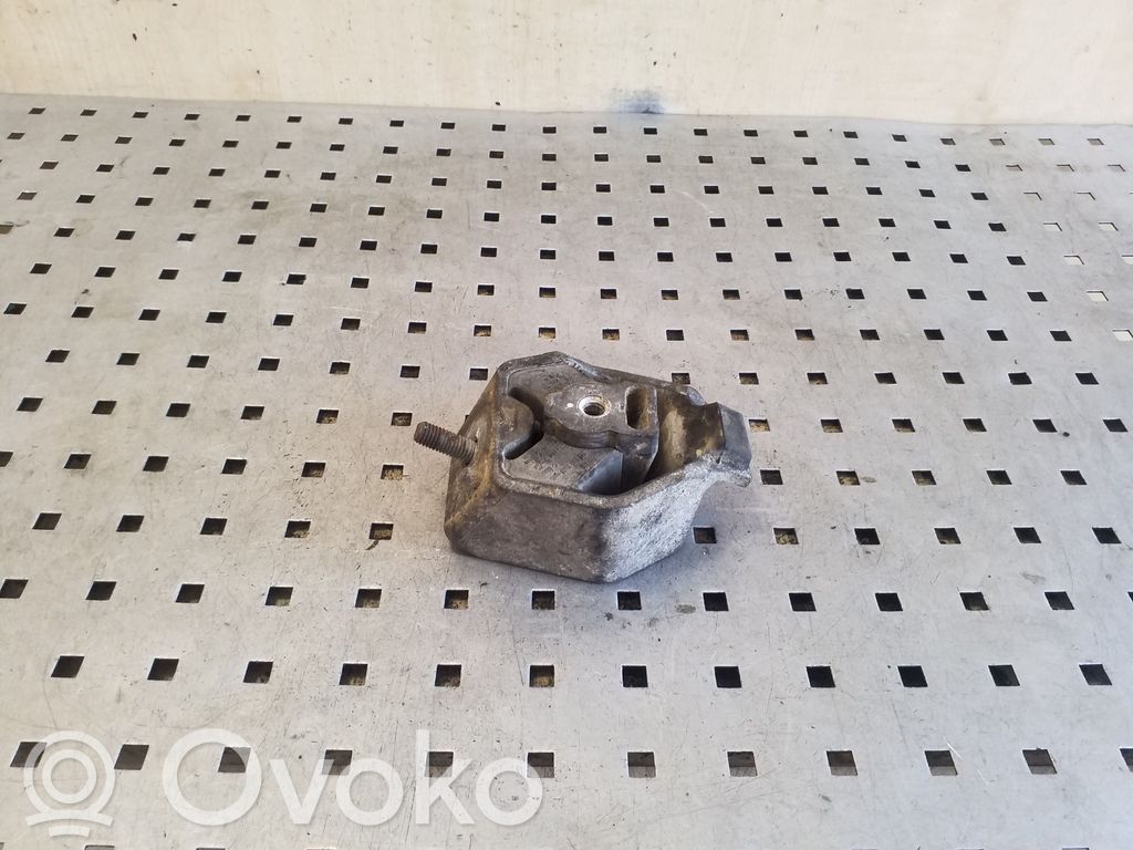Audi A6 S6 C4 4A Supporto della scatola del cambio 