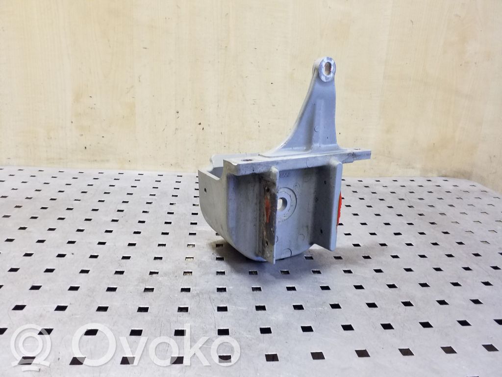 Tesla Model S Engine mounting bracket 