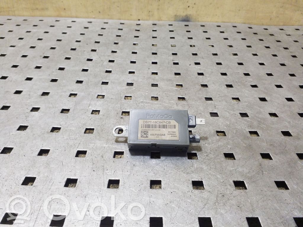 Ford Mondeo MK V Antenos stiprintuvas 