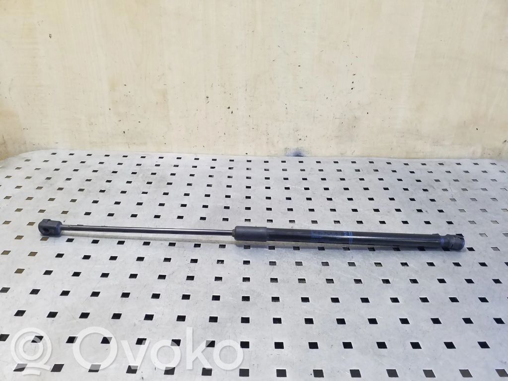 Audi A3 S3 8V Tailgate/trunk strut/damper 