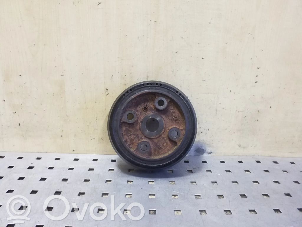 Volvo V40 Kampiakselin vauhtipyörä 