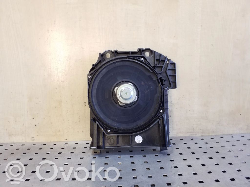 BMW 5 F10 F11 Subwoofer 